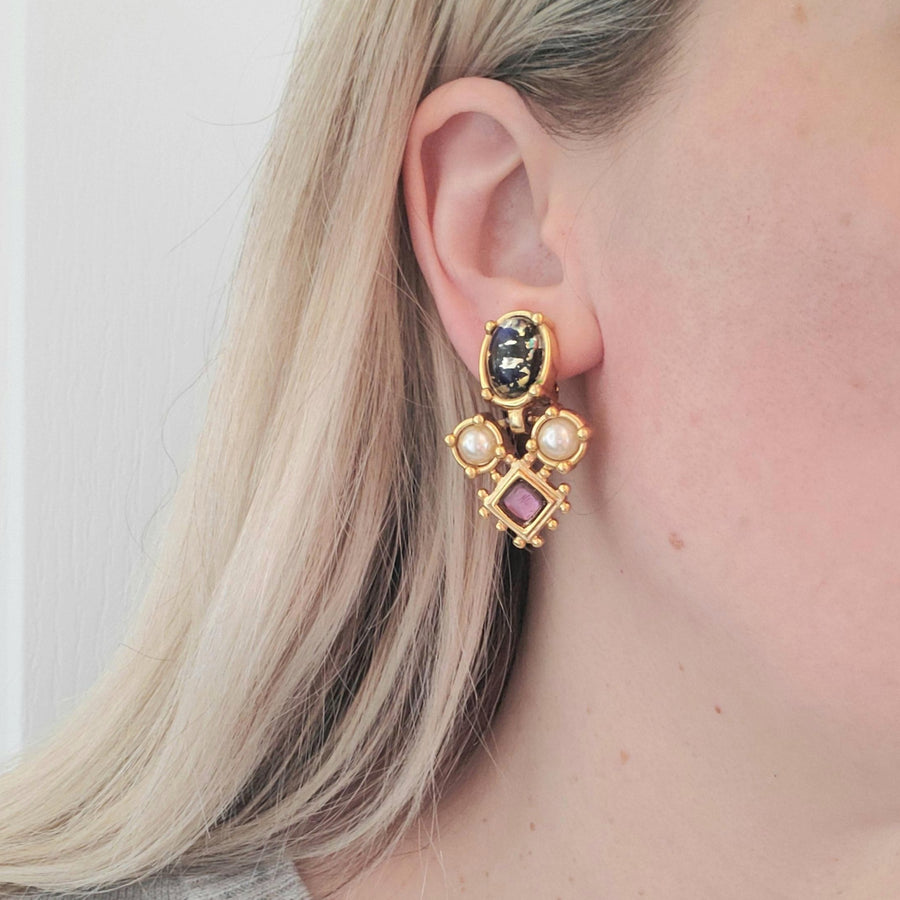 90s Gold-flecked Glass & Pearl Etruscan Clip Earrings