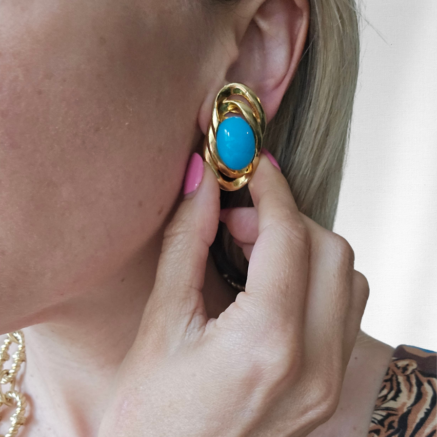 Vintage Gold Tone andTurquoise Oval Earrings