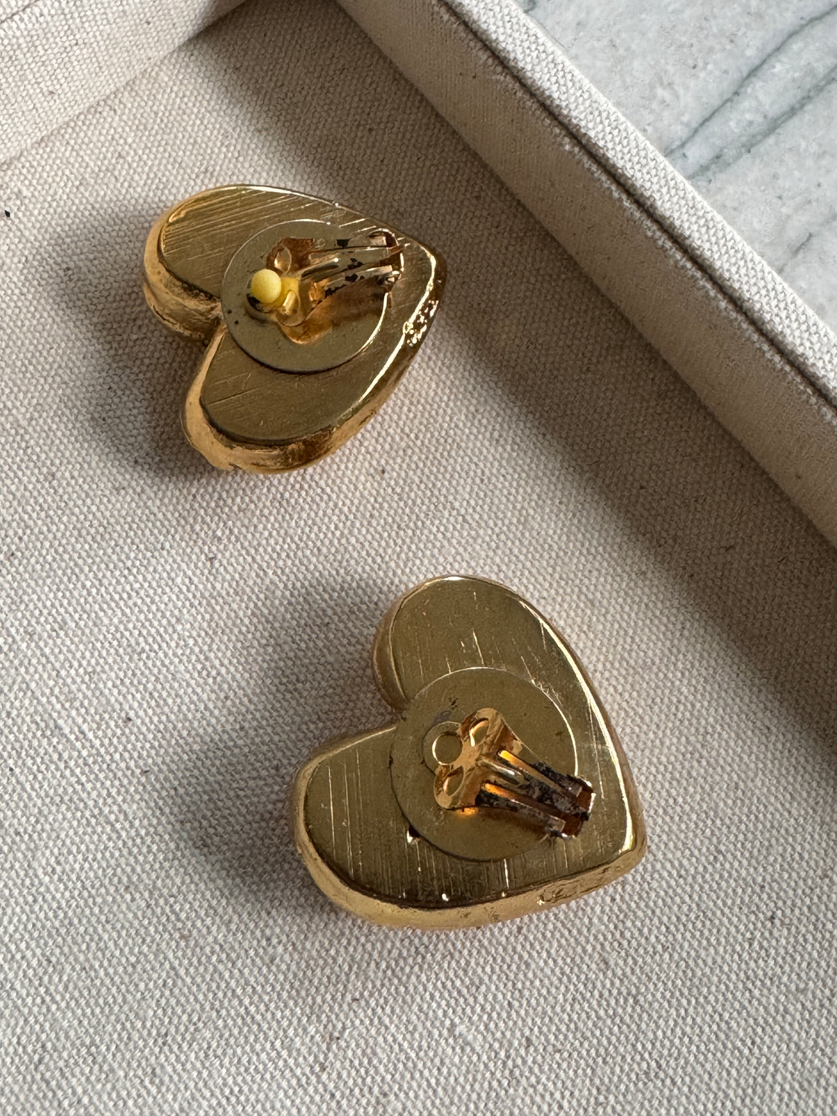 Vintage Designer Jacky D G Huge Gilt Resin Heart Earrings