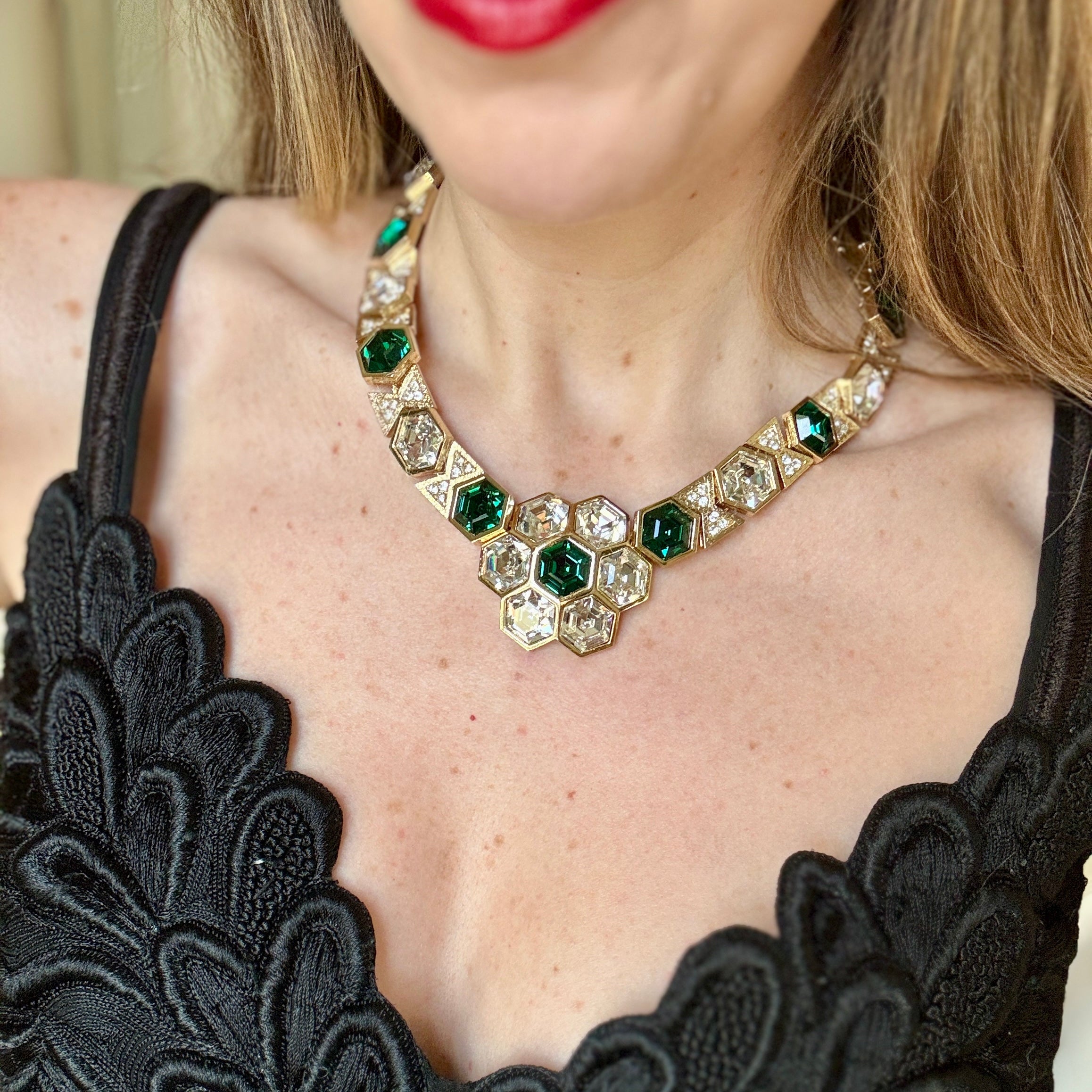 Stunning Vintage 1980s Emerald Crystal Flower Necklace
