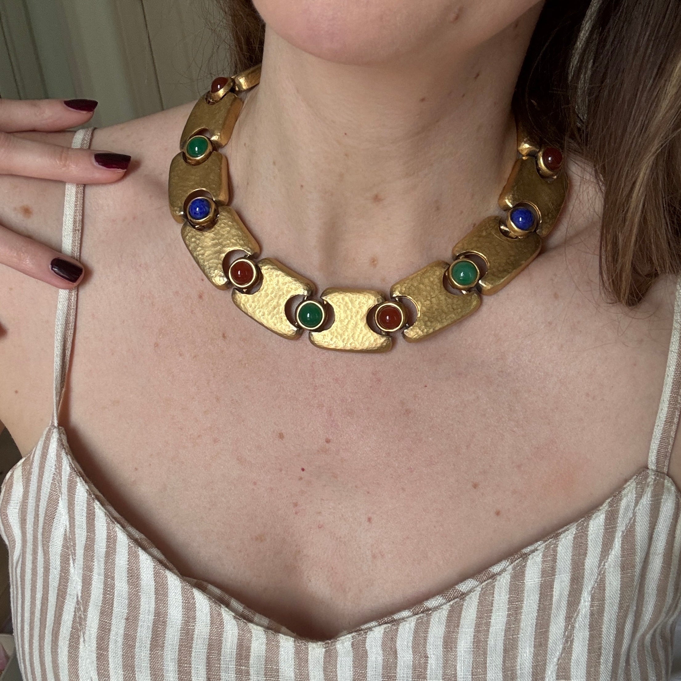 Vintage 1980s Gold Mogal Cabochon Collar Necklace