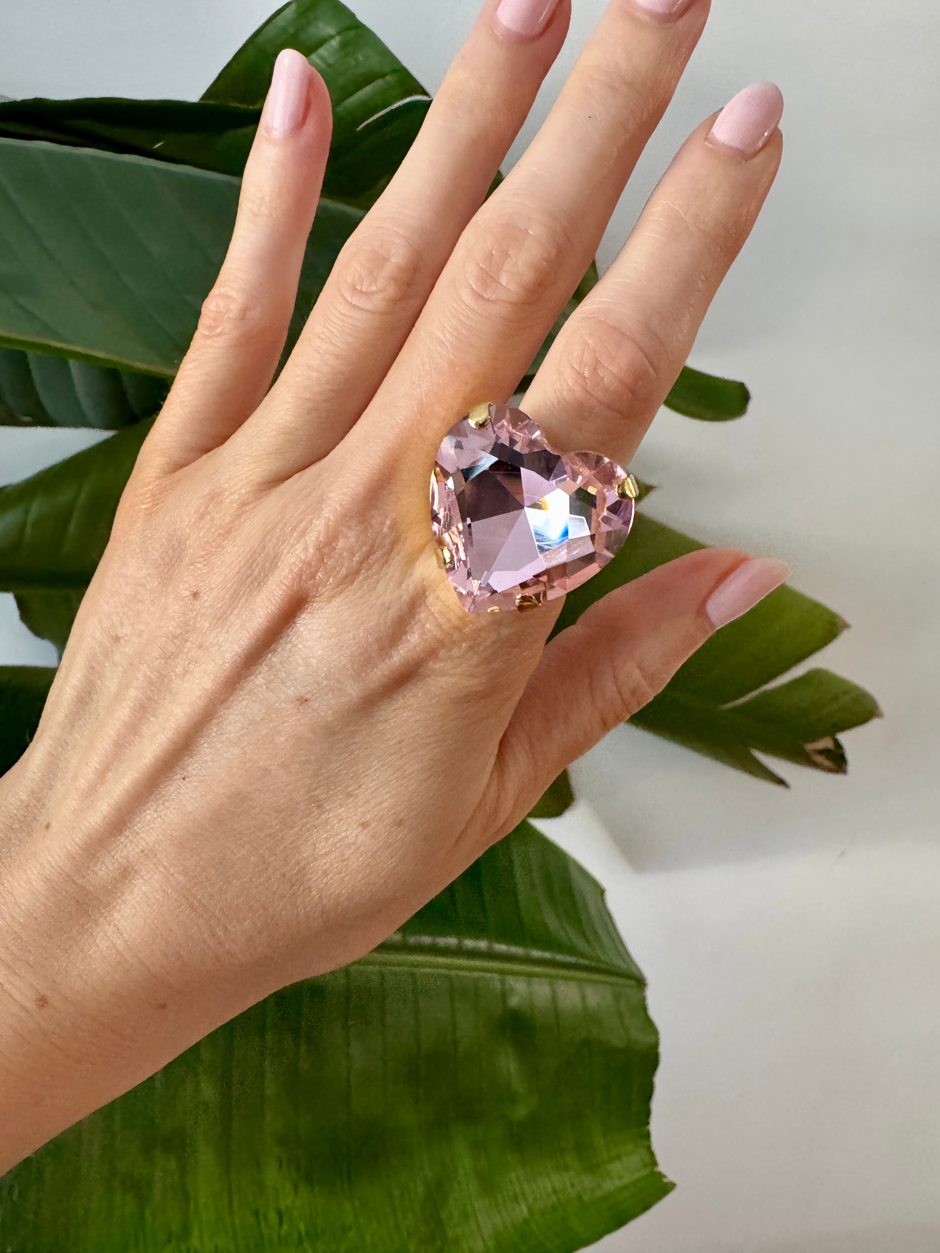 Huge Crystal Heart Ring Four Colors