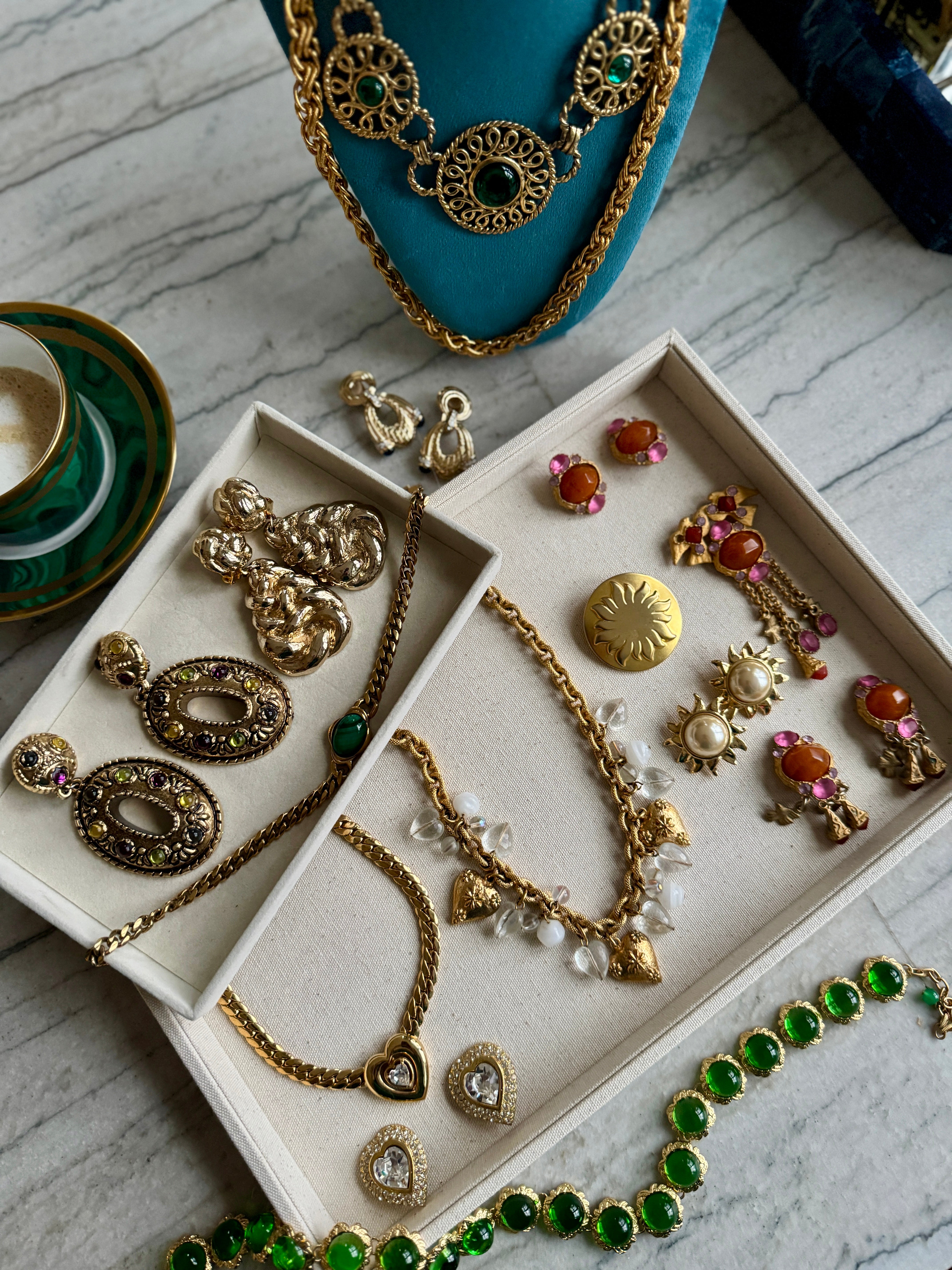 Vintage French Designer Guy Laroche Mogul Green Cabochon Statement Necklace