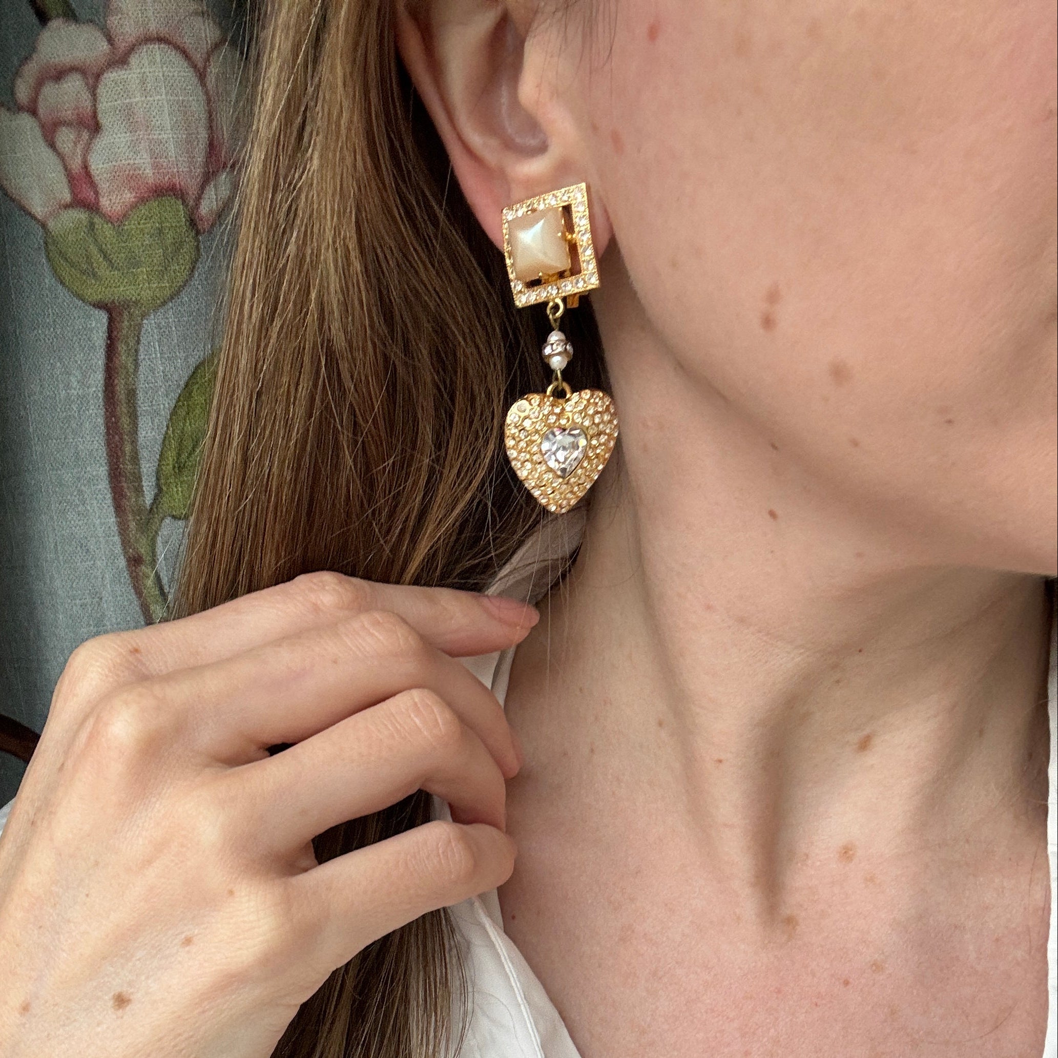 Vintage 90s Pearl and Crystal Heart Earrings