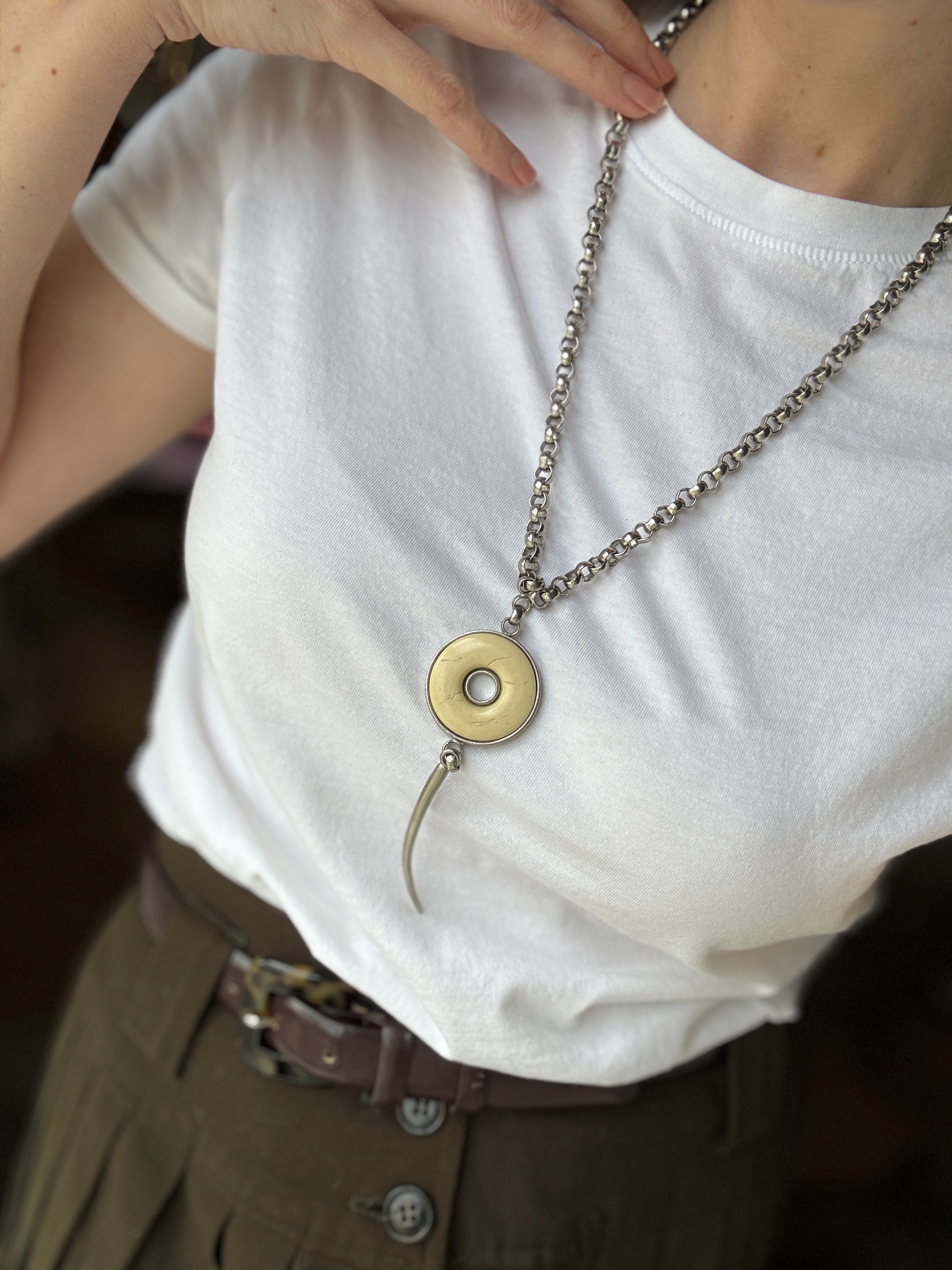 Vintage 80s Designer Roxanne Assoulin Statement Claw Necklace