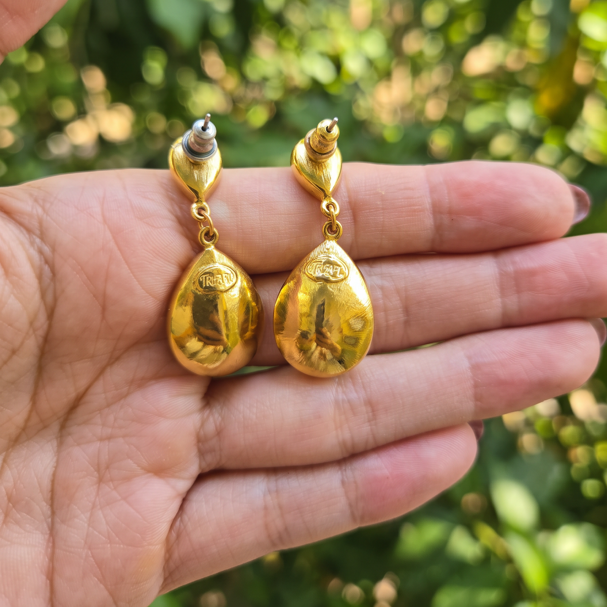 Vintage Trifari Black Enamel & Crystal Teardrop Gold-Toned Post Earrings