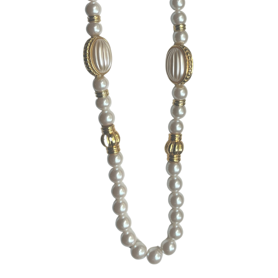 Vintage Richelieu Faux Pearl Necklace