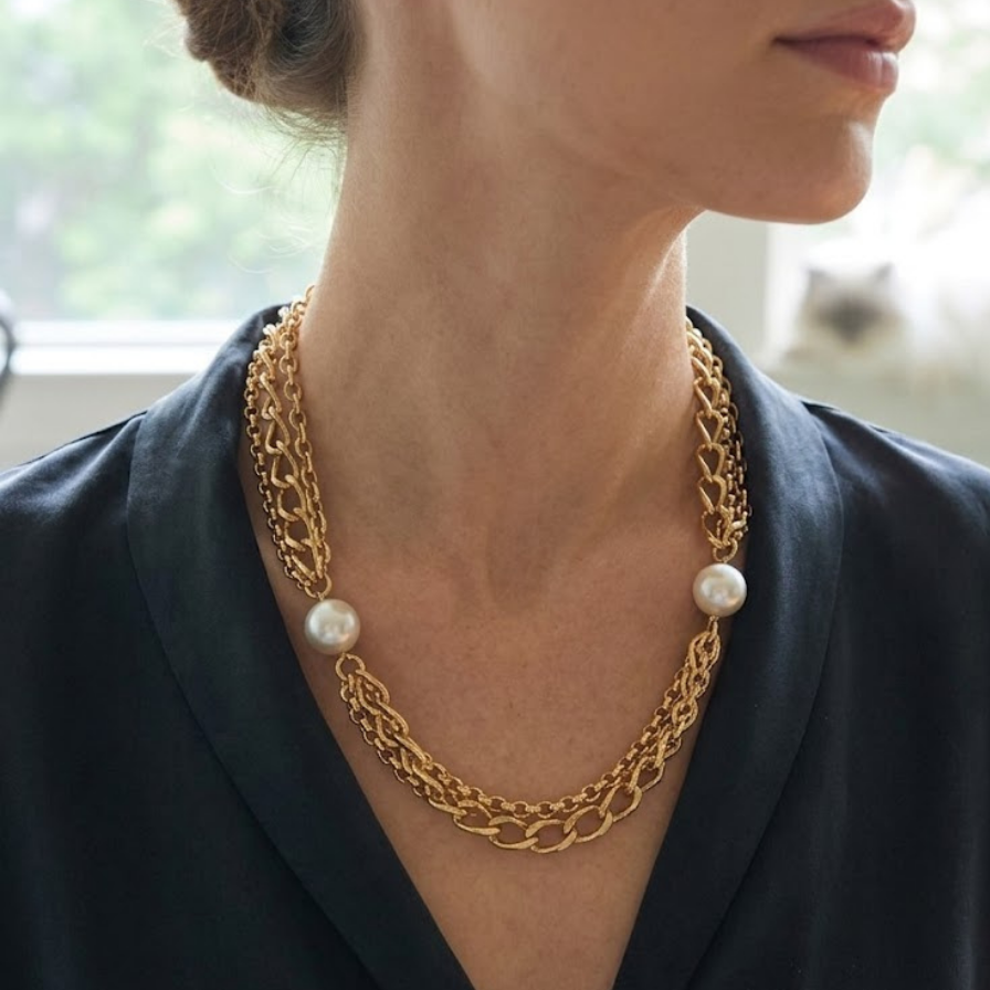 Gold chain necklace with faux pearls