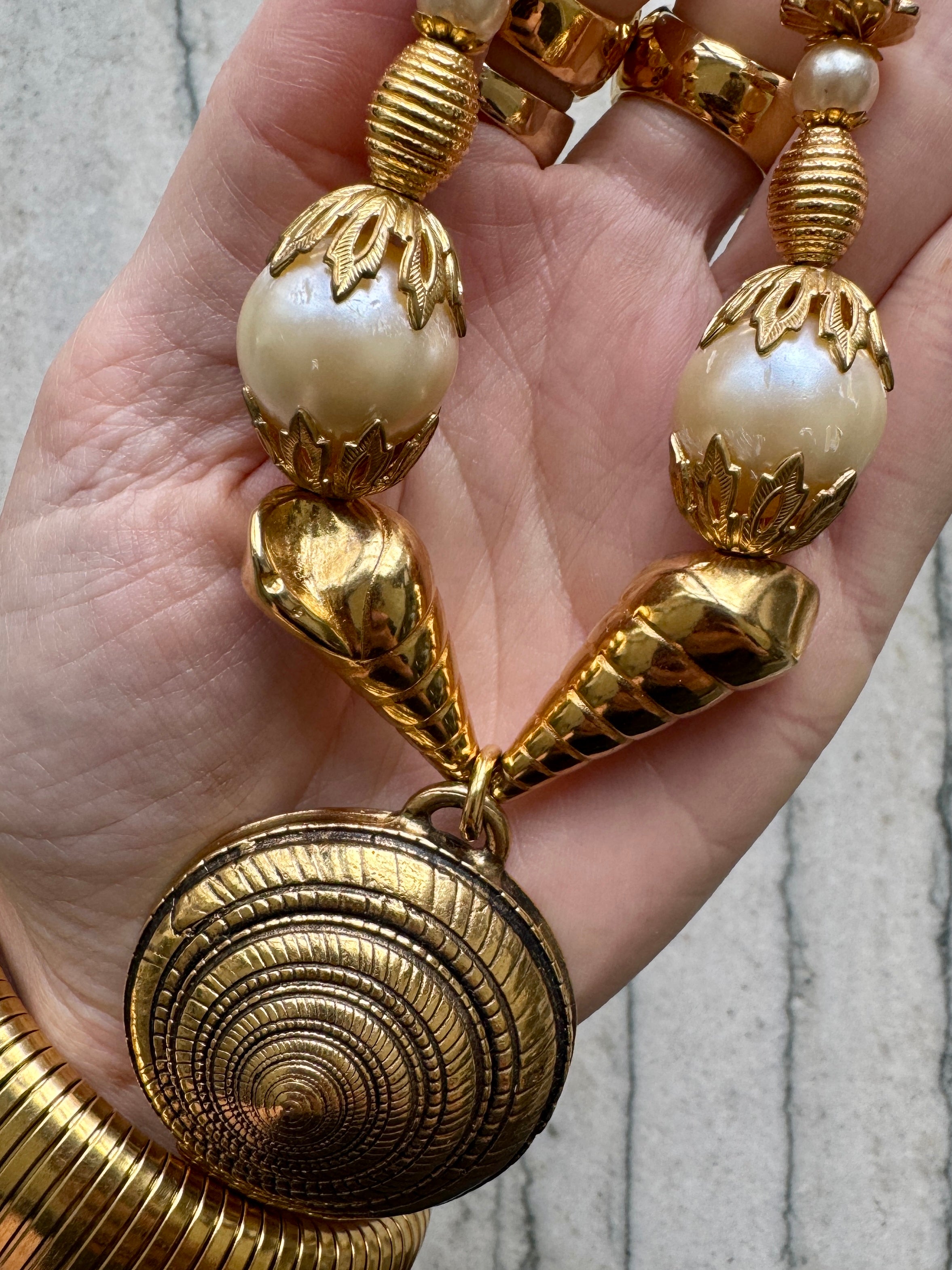 Vintage Gold Shell & Pearl Pendant Necklace