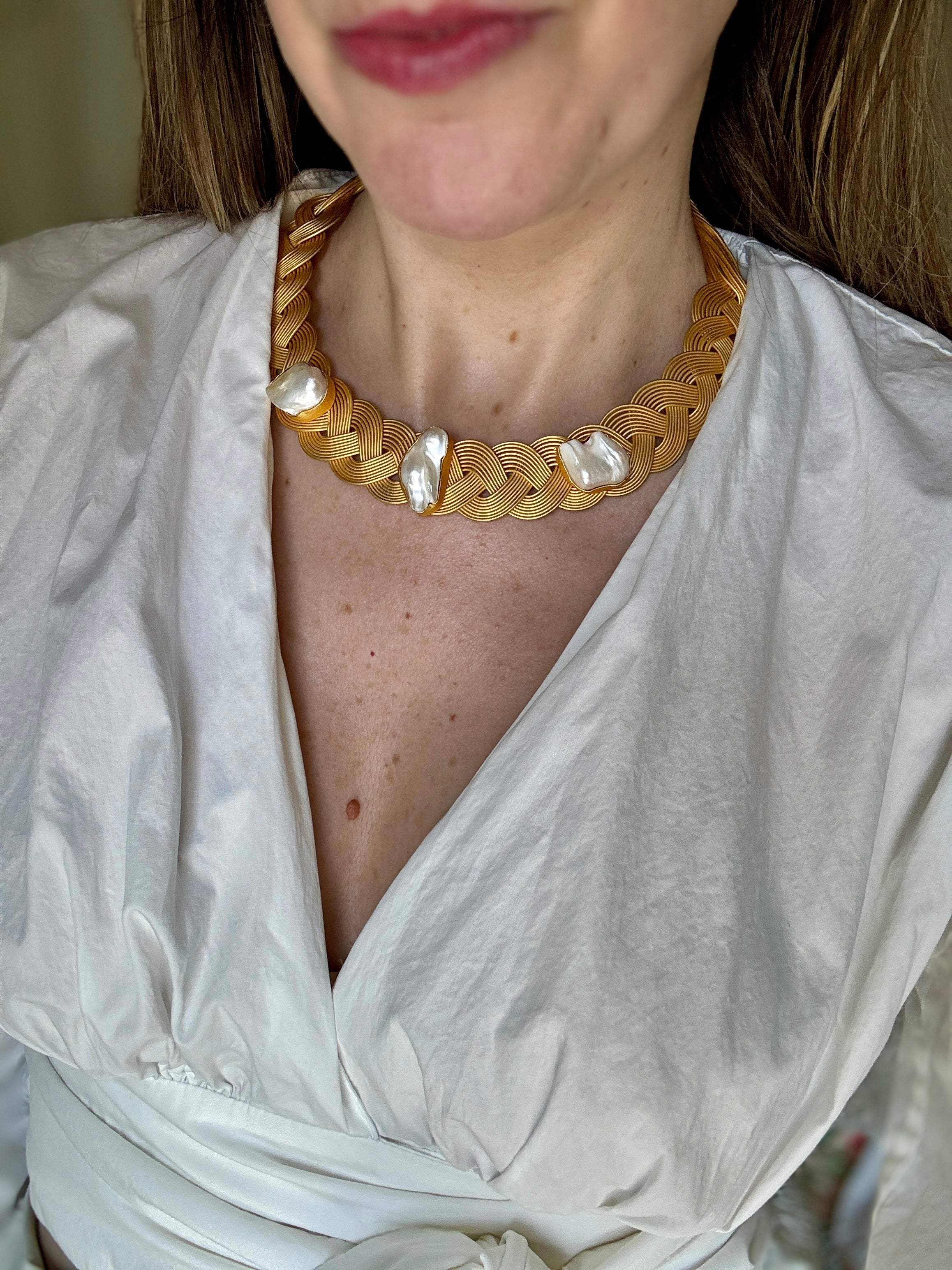 Baroque Pearl Gold Woven Collar Necklace