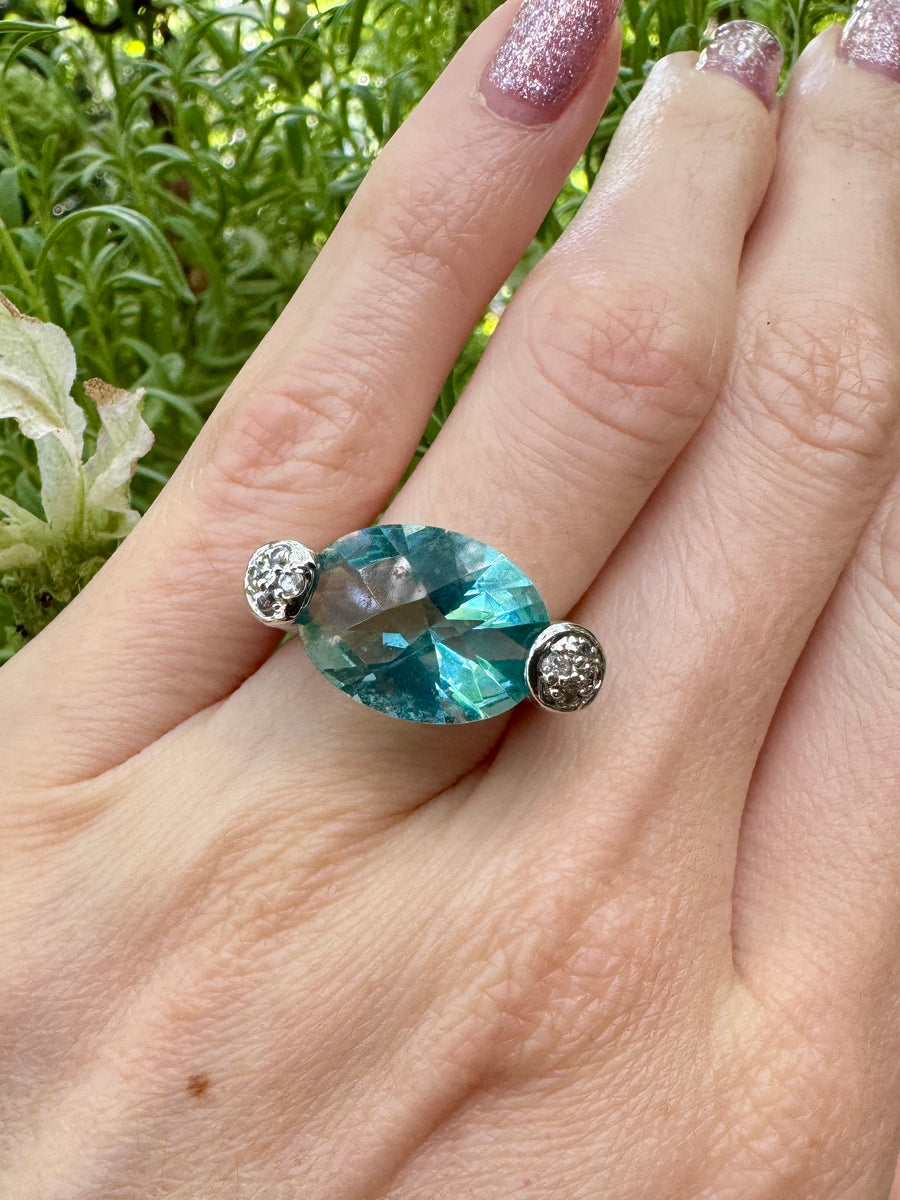 Aqua Blue Crystal & Silver Ring Size 5.5