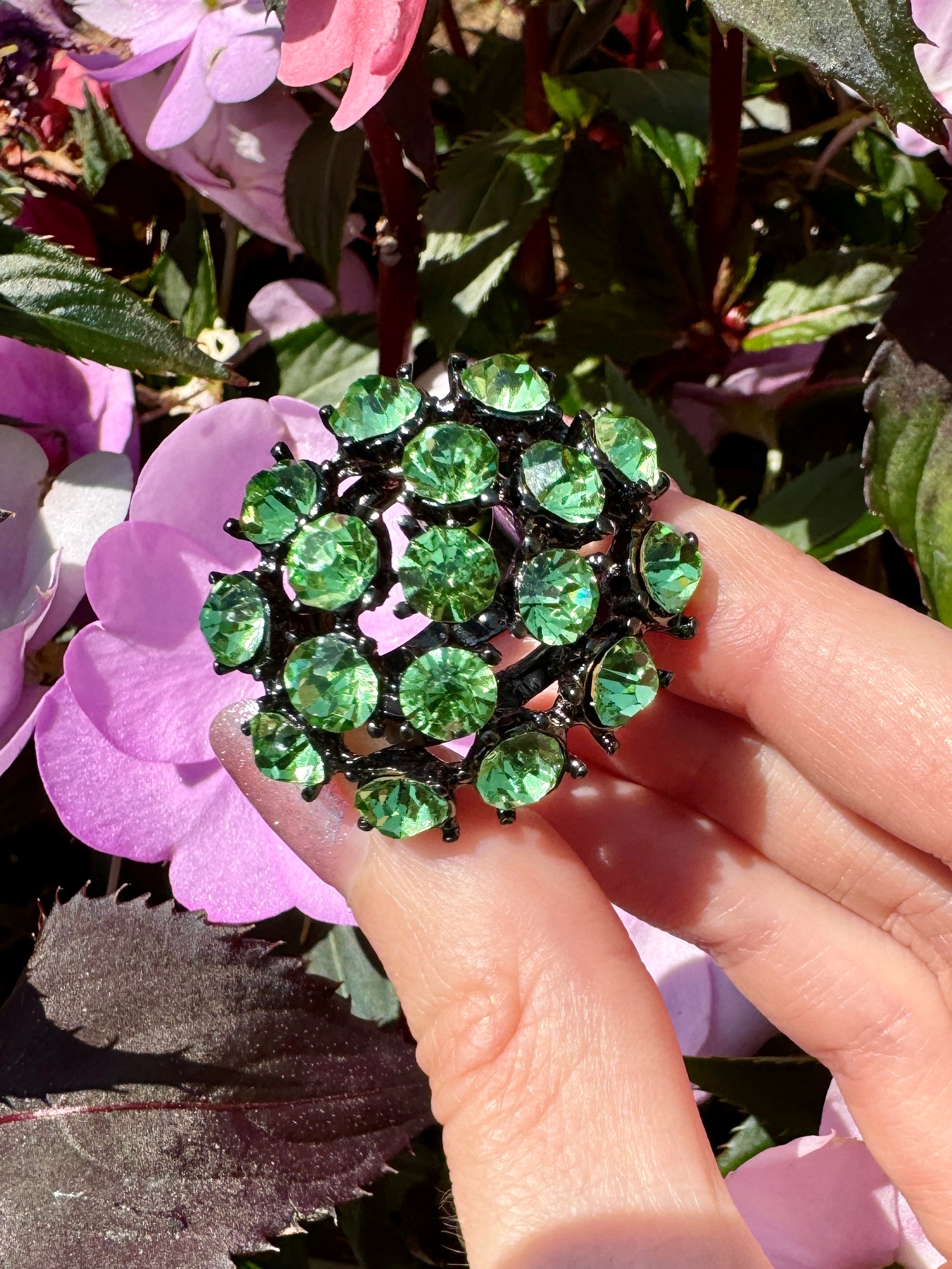 Gorgeous Green Crystal Cocktail Ring Size 6