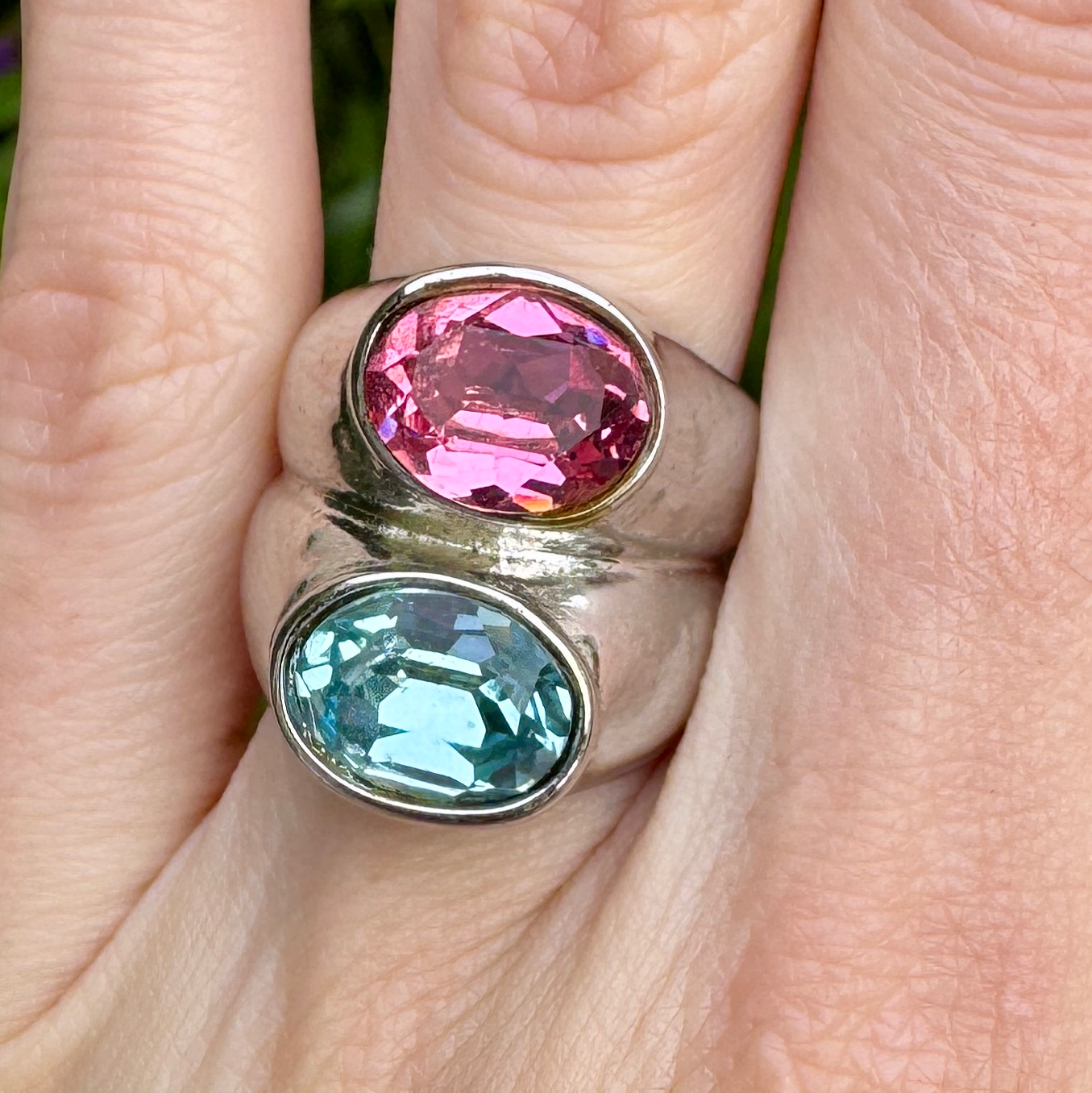 80s Pink & Aqua Blue Crystal Ring Size 5.5