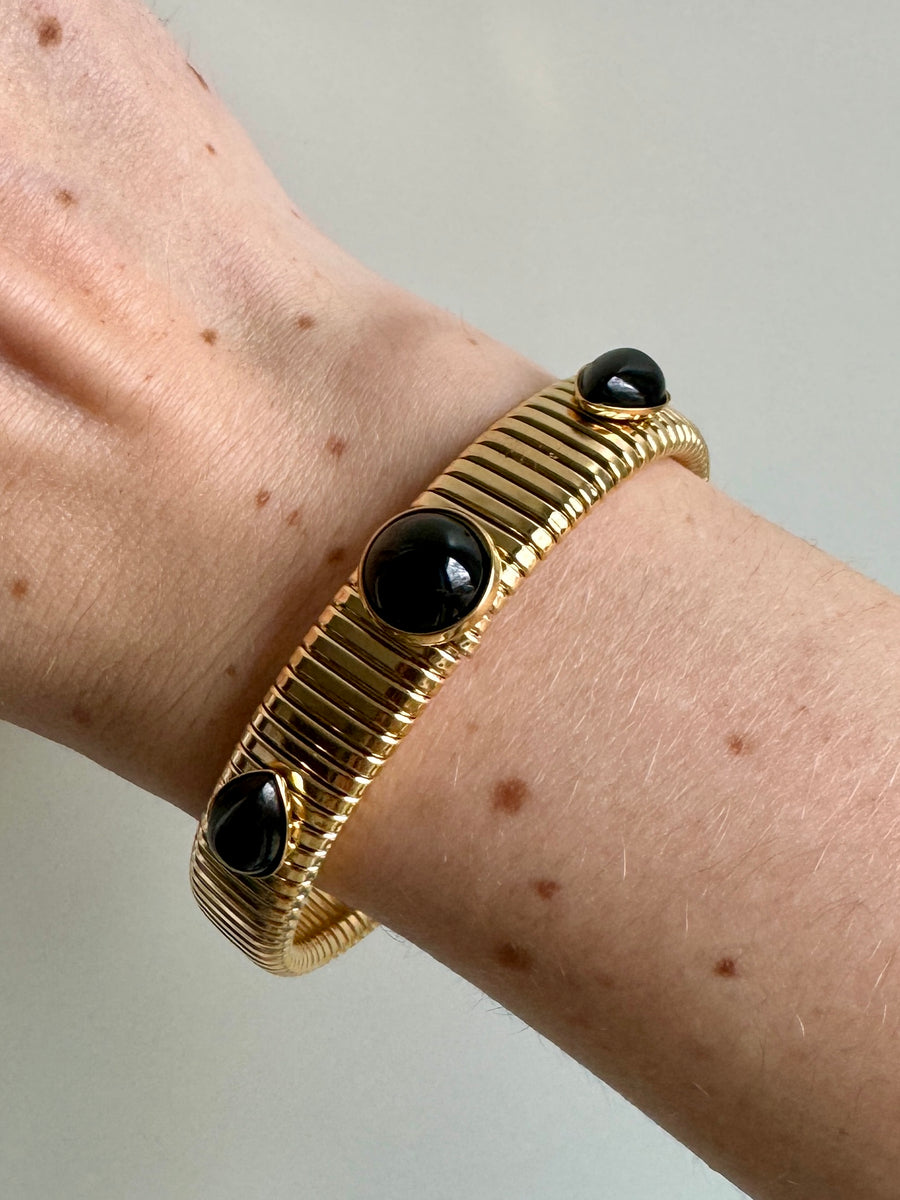 Round Black Stone Gold Cobra Bracelet