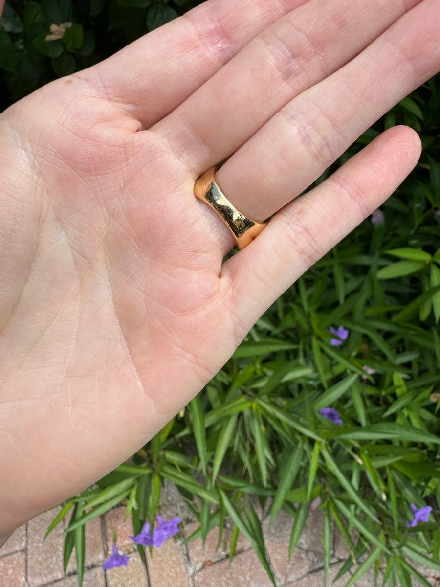 80s Marbled Blue Red Glass Gold Ring Size 6