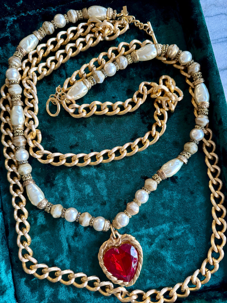 80s Gold Chain Red Jewel Heart Necklace