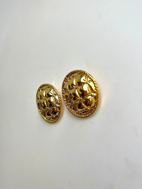 Quilted Gold Cushion Clip Ons