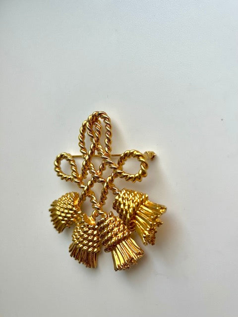 90s Gold Twisted Tassel Brooch