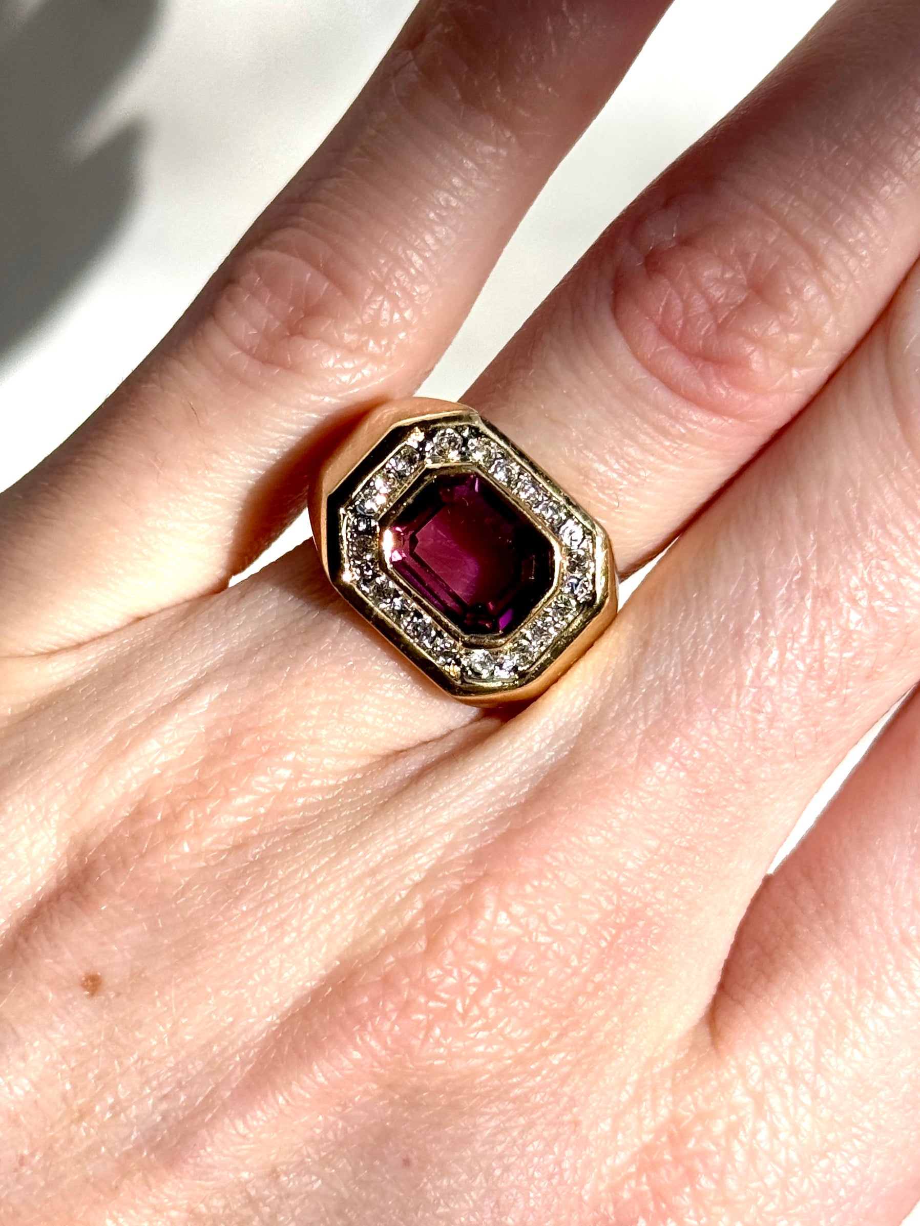 80s  Signet Style Purple Crystal Ring Size 6