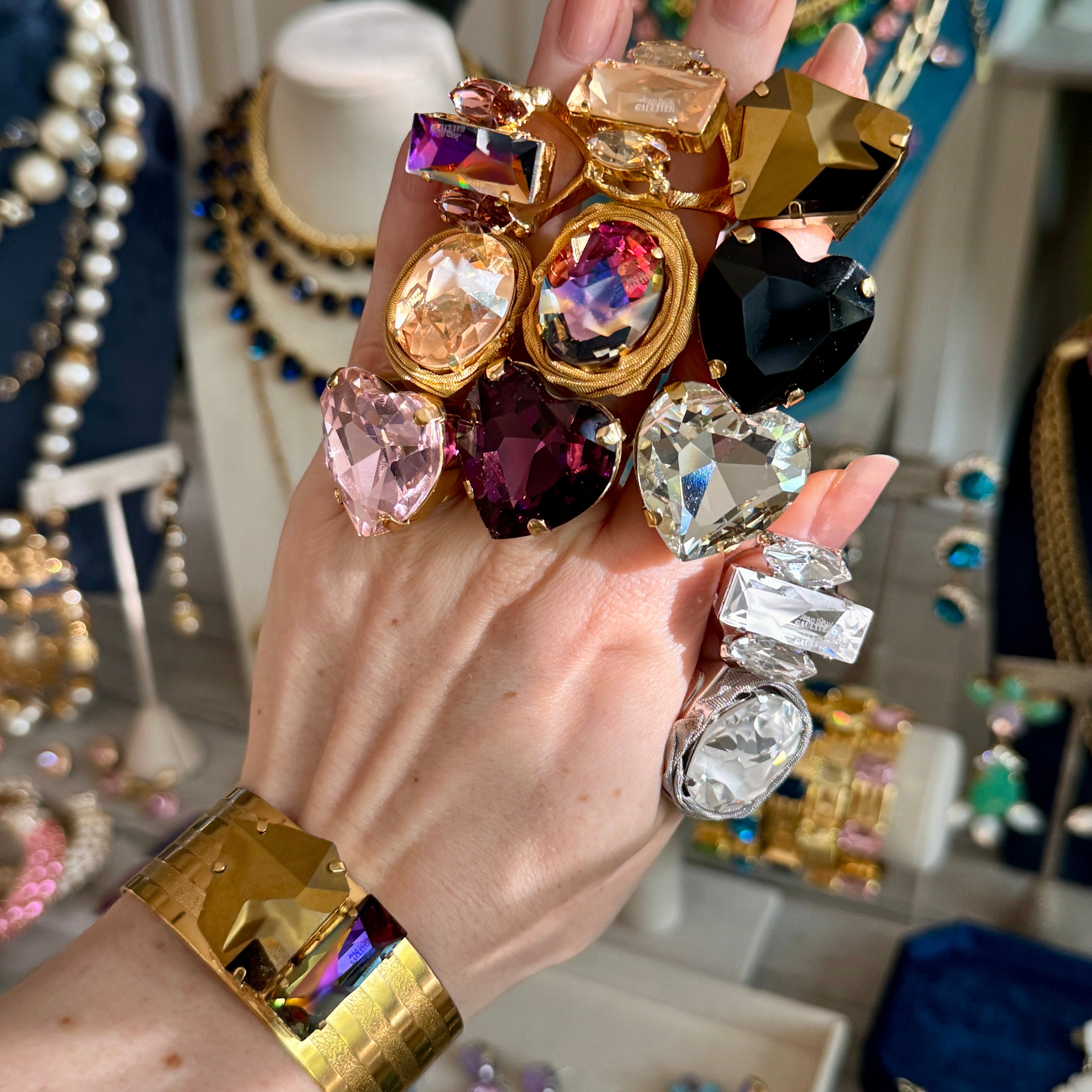 Huge Crystal Heart Ring Four Colors