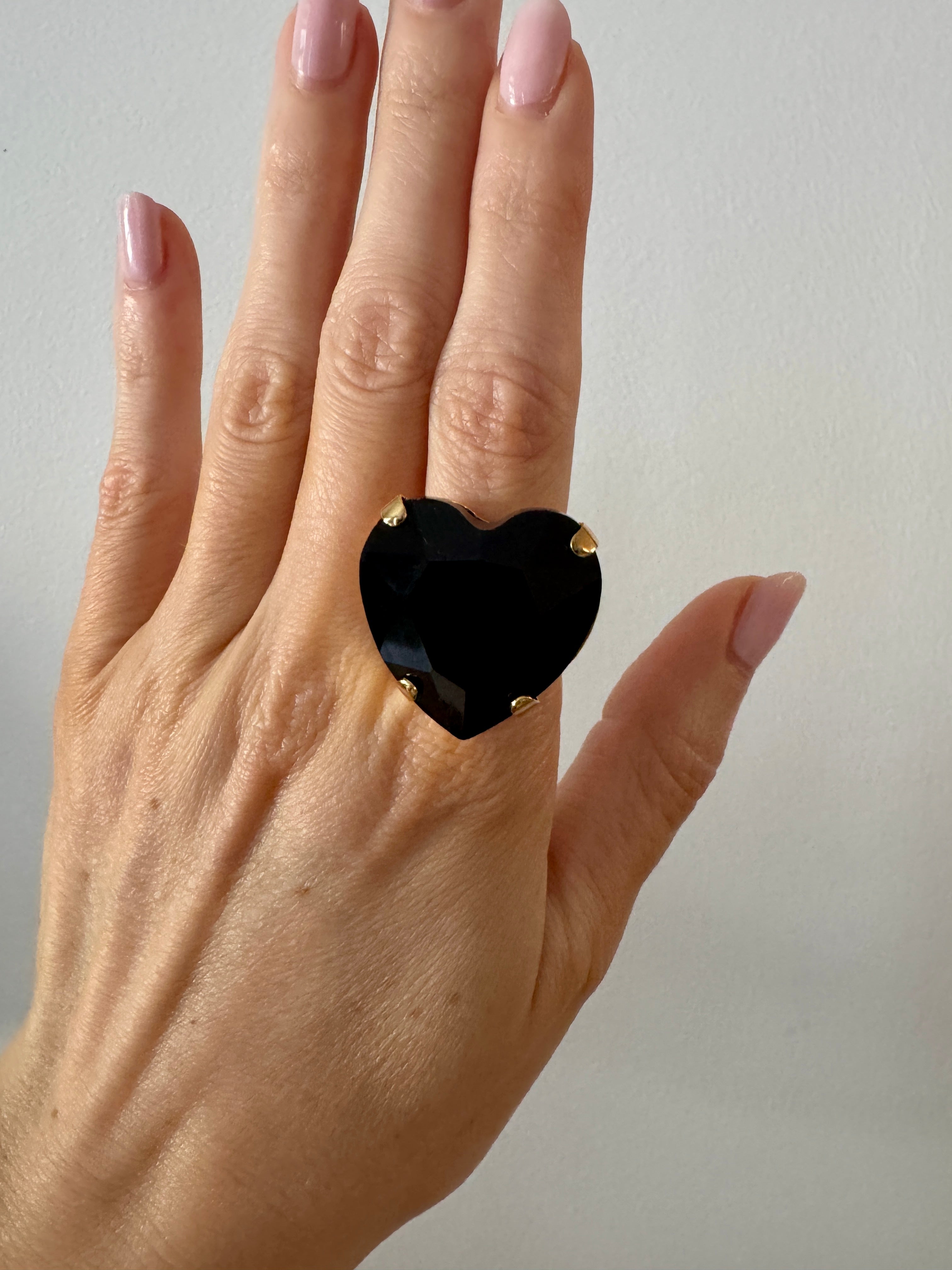 Huge Crystal Heart Ring Four Colors