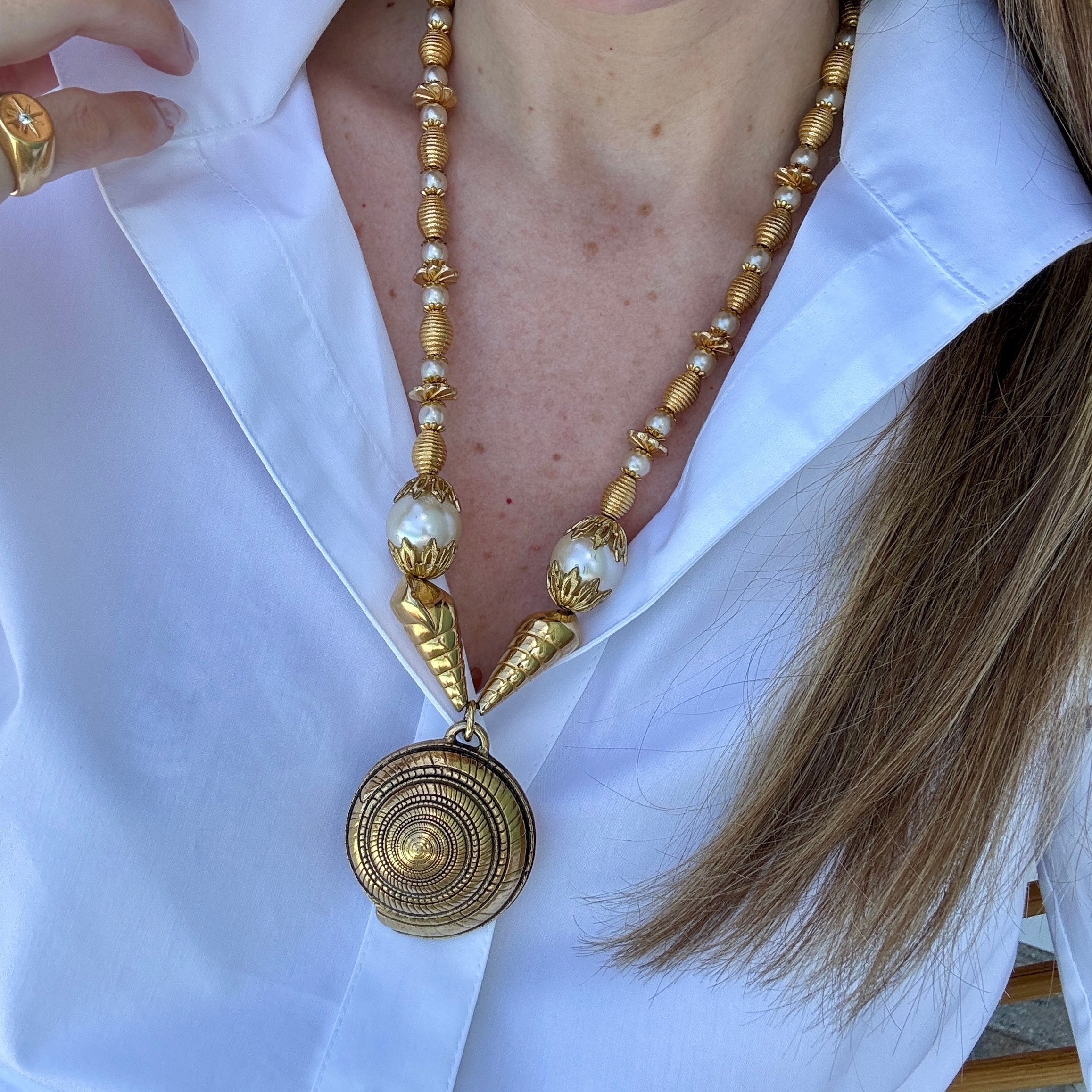 Vintage Gold Shell & Pearl Pendant Necklace