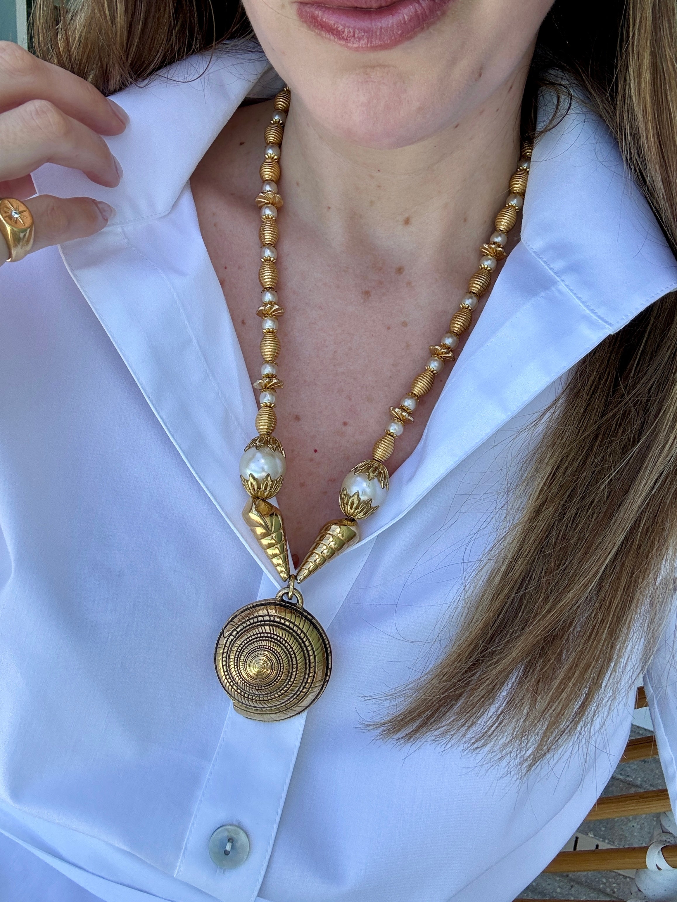 Vintage Gold Shell & Pearl Pendant Necklace
