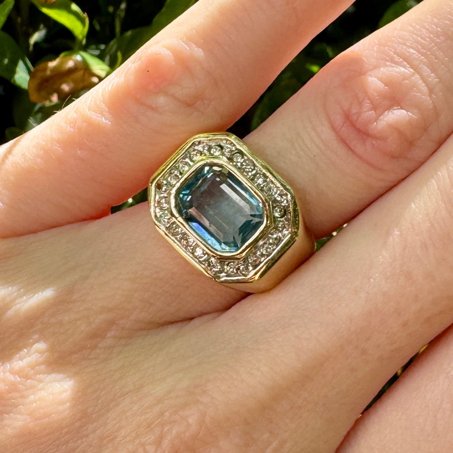 80s Aqua Blue Crystal 18K Gold Plate Ring Size 7