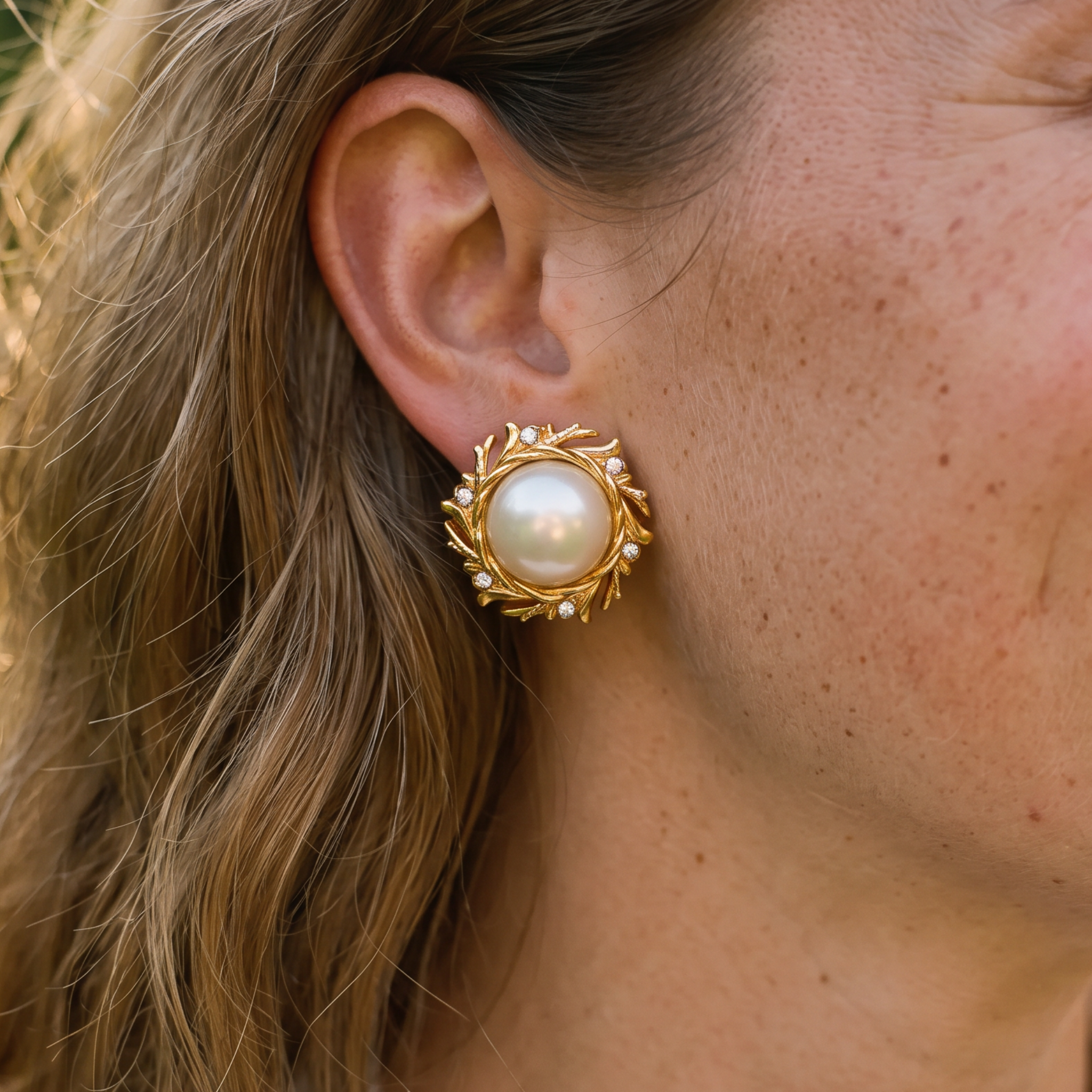 Vintage 1990s Pearl and Gold Coral Earrings
