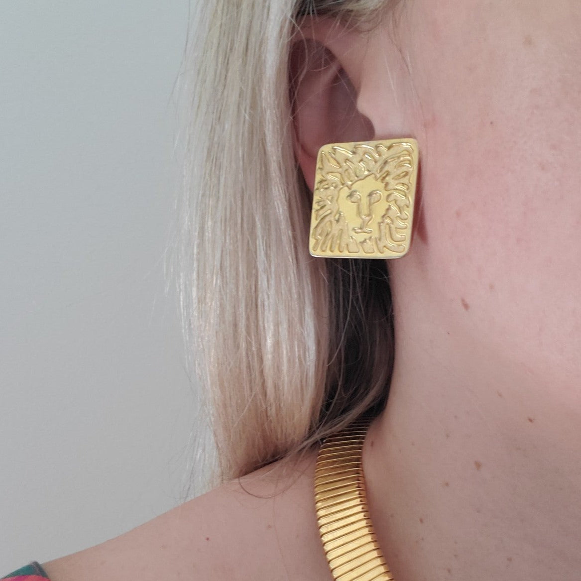 80s Gold Anne Klein Lion Earrings